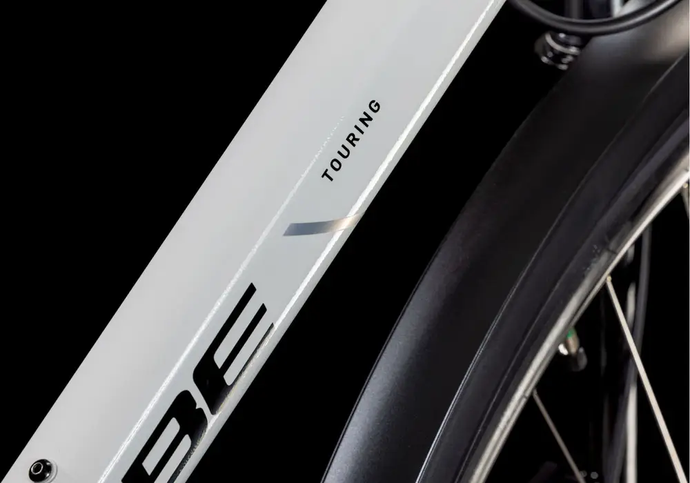 Cube Touring ONE